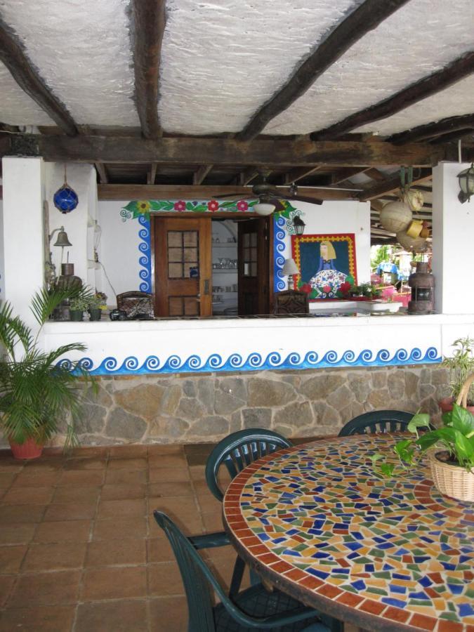 Oceanfront Bungalows - Paradise Rentals Santa Catalina Ngoại thất bức ảnh