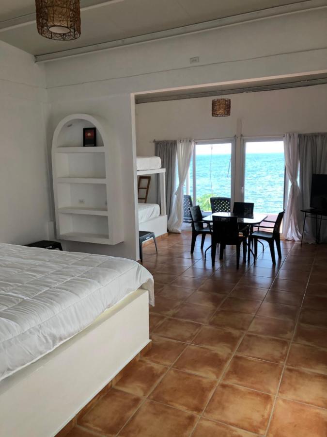 Oceanfront Bungalows - Paradise Rentals Santa Catalina Ngoại thất bức ảnh