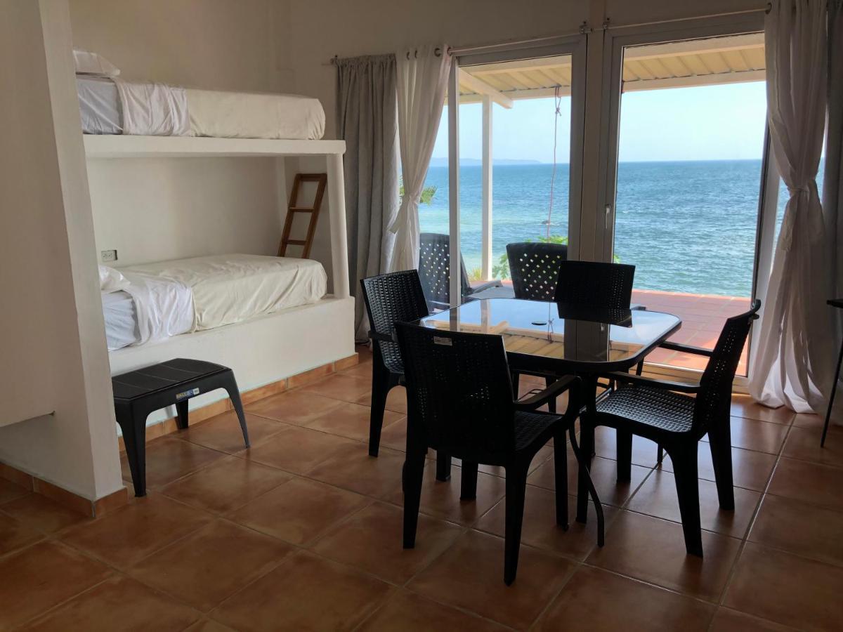 Oceanfront Bungalows - Paradise Rentals Santa Catalina Ngoại thất bức ảnh