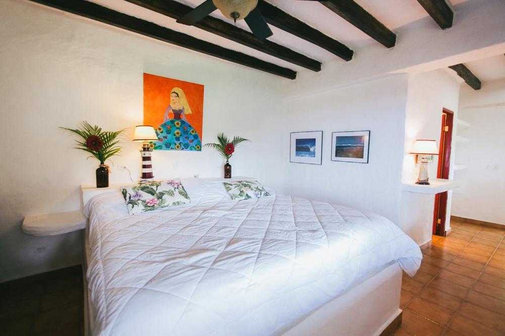 Oceanfront Bungalows - Paradise Rentals Santa Catalina Ngoại thất bức ảnh