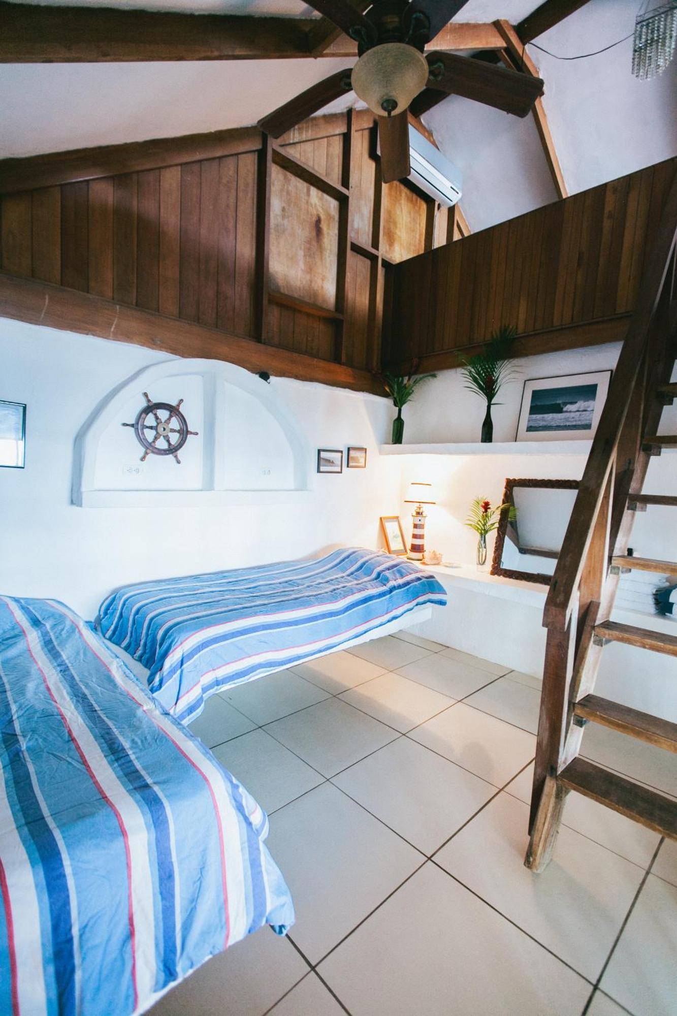 Oceanfront Bungalows - Paradise Rentals Santa Catalina Ngoại thất bức ảnh